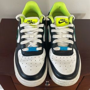Nike Air Force 1 LV8 Graffiti - Big Kid Size 3.5 - Good Condition